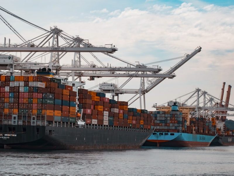 When Order Consolidation Saves Money—and When It Does Not